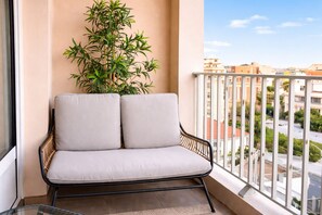 Property grounds - Charming apartment with balcony and parking (Biarritz)