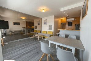 Interior - Beautiful sea-view apartment with A/C in Biarritz (Biarritz)