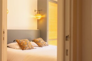 4 bedrooms, iron/ironing board, travel cot, WiFi - Beautiful Villa with Garage in Downtown Biarritz (Biarritz)