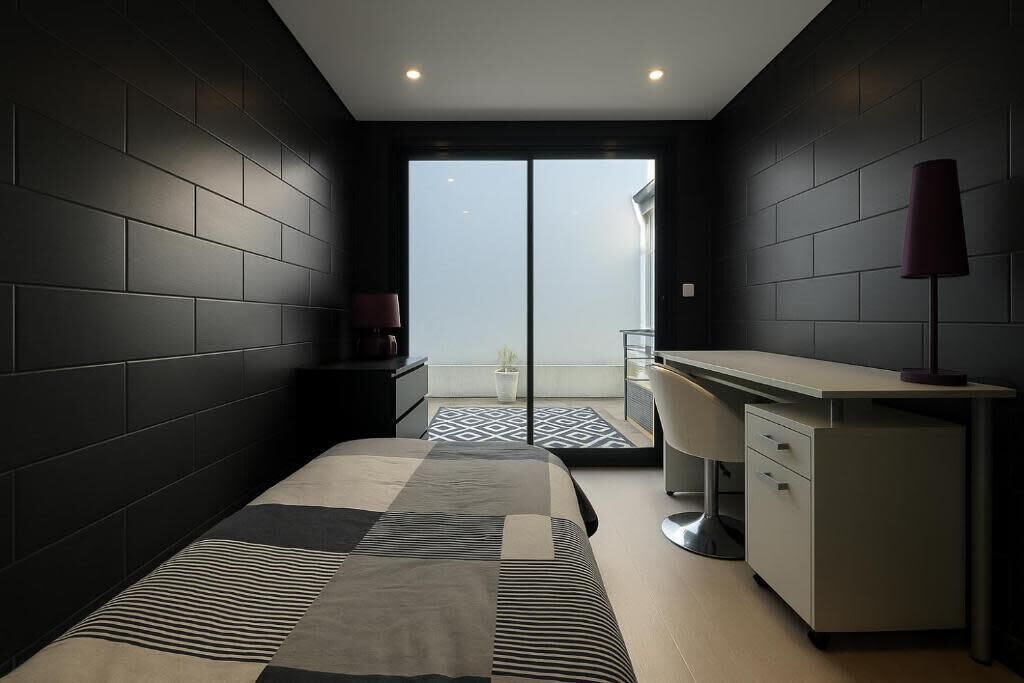 Iron/ironing board, travel cot, WiFi, bed sheets