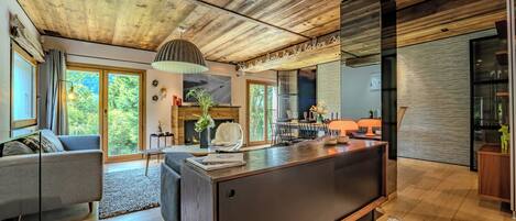 Huoneisto, 3 makuuhuonetta, parveke, vuoristonÀköala | Oleskelualue