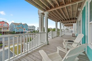 Terrace/patio - "2ice As Nice" - 4 Bedrooms, 3.5 Bathrooms, Private Pool (Holden Beach)