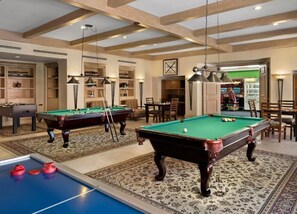 Spielezimmer