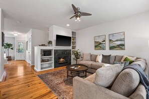 Smart TV, fireplace - NEW! Tranquil Pond-Side Retreat | 4 Bikes Available to Bike Boise River Greenbelt | Outdoor Fire Pit (Eagle)