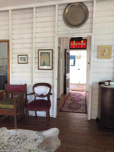 Olunda - 17 Emu Street, Emu Park