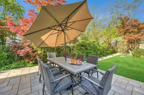 Downtown Oasis Second-Floor Condo