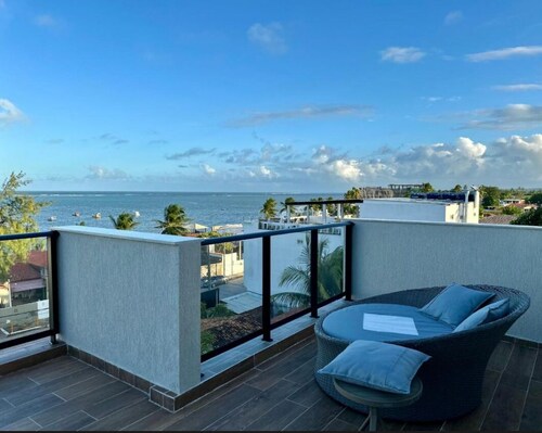 Stay Beach 301-Tamandaré. Your apartment is just steps from the sea. Maré Alta Beach Hall Condominium.