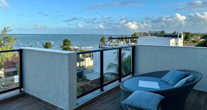 Stay Beach 301-Tamandaré. Your apartment is just steps from the sea. Maré Alta Beach Hall Condominium.