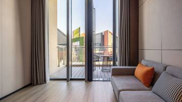 Luxury Double Room | Living area