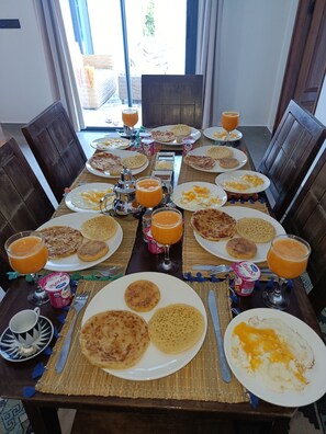 Dining - Villa soleil :private 4 bedroom villa with pool in Essaouira (Essaouira)