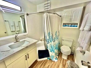 Apartment, Balcony, Canal View | Bathroom | Free toiletries, soap, shampoo, toilet paper - Comfy and Modern Condo By Waikiki (Honolulu)