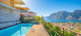 Villa Paradise View With Private Pool, Torbole sul Garda, Italy