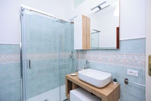 Panoramic Apartment, Sea View | Bathroom - Vervece House (Massa Lubrense)
