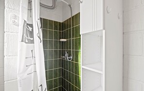 Shower - 3 bedroom amazing home in Nørre Nebel (Nørre Nebel)