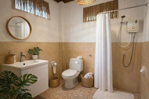 Dusche, Bidet, Handtücher, Seife
