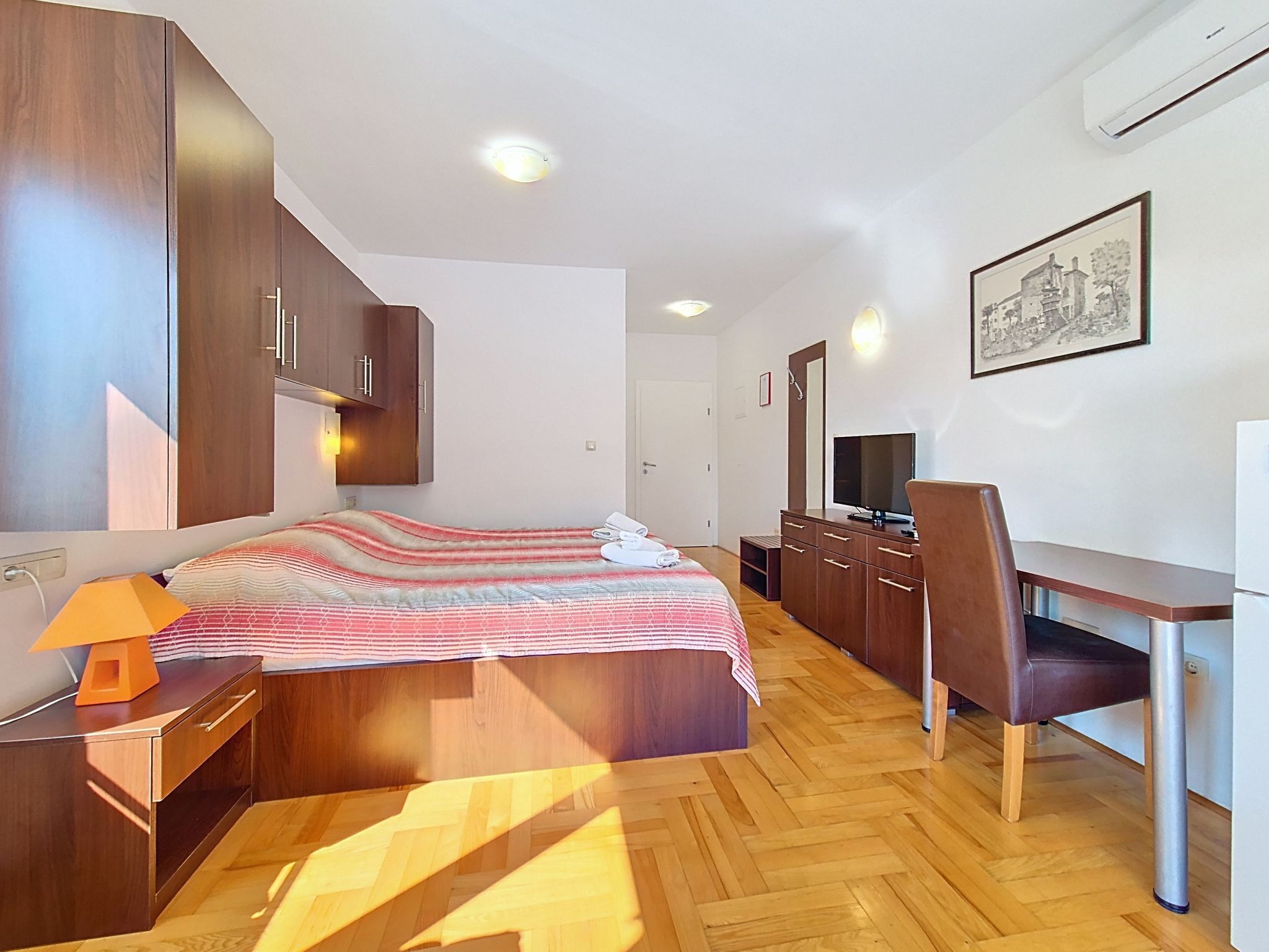1 bedroom, Internet
