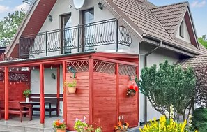 Exterior - 3 bedroom pet friendly home in Jezierzany (Jezierzany)