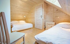 2 bedrooms, free WiFi - Gorgeous home in Pobierowo with WiFi (Pobierowo)