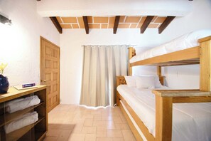 4 habitaciones, wifi y ropa de cama 