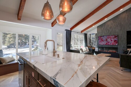 West Vail Gem 3BR 3Bath with Free Shuttle