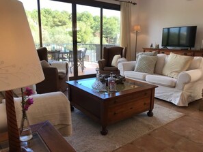 Living area - MAR I CEL III - Cozy house with direct access to the beach. Free WiFi (Manacor)