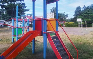 Children’s area - 1 bedroom stunning apartment in Jaroslawiec (Jaroslawiec)