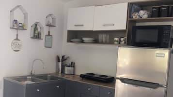 Studio, 1 soverom, røyk, terrasse | Innvendig