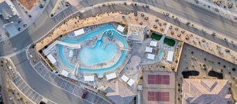 Lazy River, Foosball, Ping Pong & Fire Pit by Zion