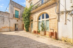 Exterior - Dimora Alexanos by Symphonya Rentals (Alessano)