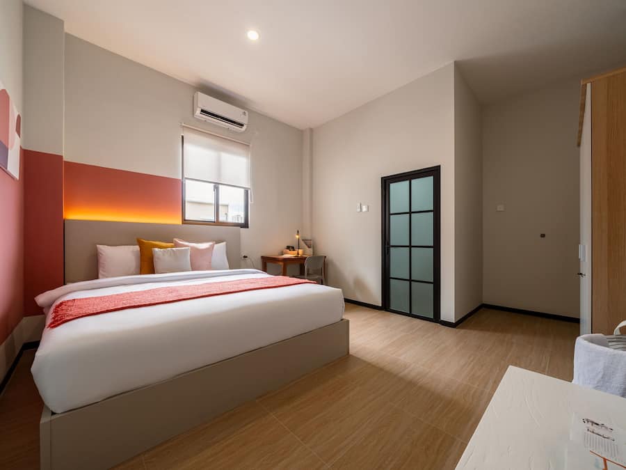 Wi-Fi de cortesia, roupa de cama