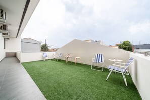 Rooftop terrace - Cove Haven (Surabaya)