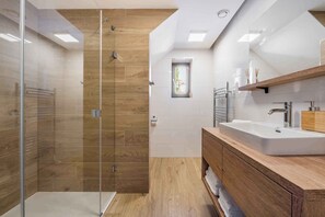 Bathroom - Chalet with beautiful panorama and sauna (Albrechtice v Jizerskych horach)