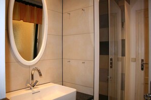 Bathroom - Holiday flat at the market (Gingst)