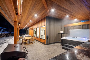 Tina de hidromasaje interior