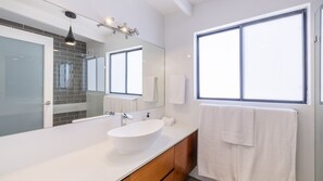 Shower, towels