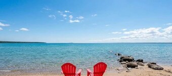 Tiny home with shared beach on Grand Traverse Bay