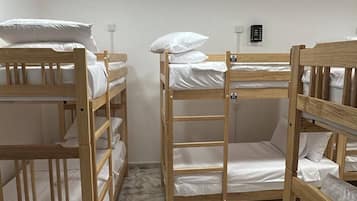 Free WiFi, bed sheets