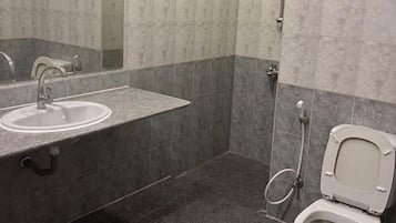 Free toiletries, towels, soap, shampoo