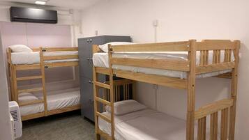 Free WiFi, bed sheets
