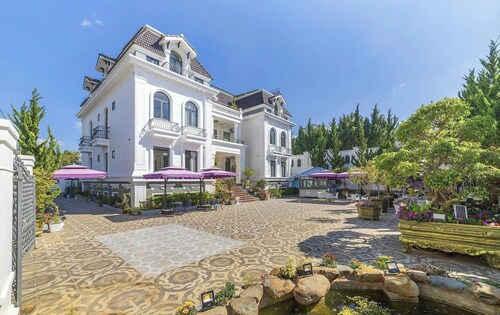 HFlower Grand Villa & Hotel - Da Lat