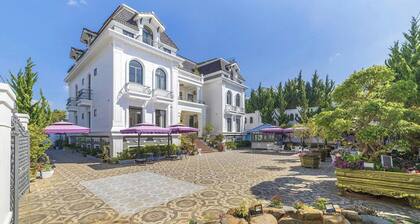 HFlower Grand Villa & Hotel - Da Lat