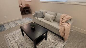Apartemen, 2 kamar tidur, patio | Ruang keluarga