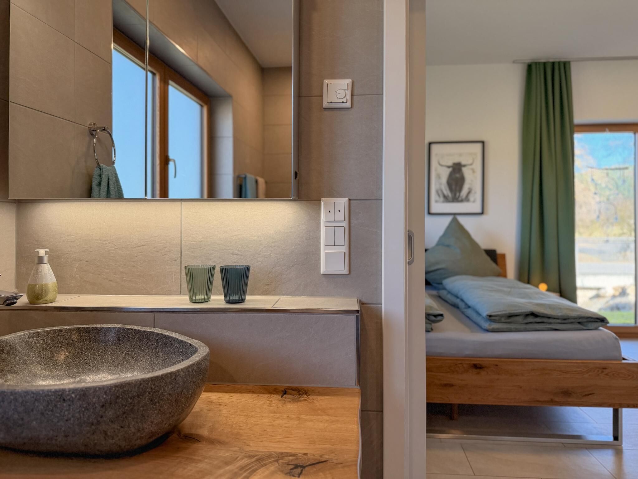 2 bedrooms, internet