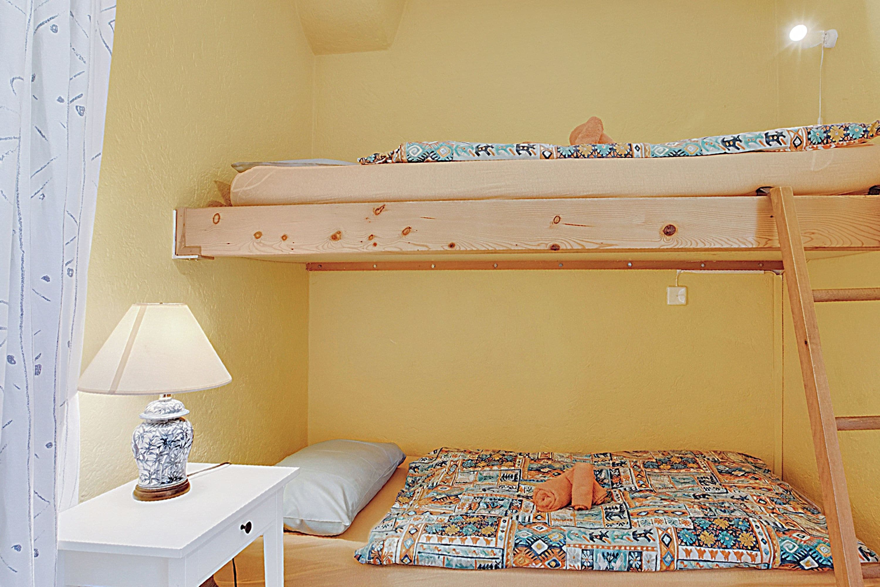 Familienapartment, 2 Schlafzimmer (Casa Viola Garden in Losone for 4)