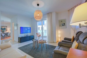 Appartement Standard, plusieurs chambres, réfrigérateur et four à micro-ondes (Il Parco Exclusive) | Coin séjour