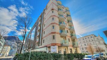 Appartement Standard, plusieurs chambres, réfrigérateur et four à micro-ondes (Il Parco Exclusive) | Extérieur