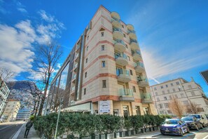 Appartement Standard, plusieurs chambres, réfrigérateur et four à micro-ondes (Il Parco Exclusive) | Extérieur
