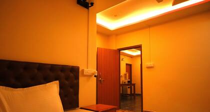 Cozy Stay with Shared Kitchen | Explore Beaches & Dive Spots