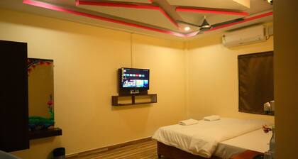 Cozy Stay with Shared Kitchen | Explore Beaches & Dive Spots