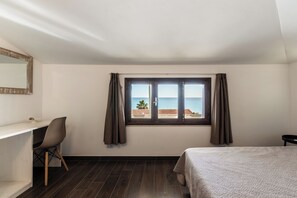 3 quartos, ferros/tábuas de passar roupa, Wi-Fi, roupa de cama